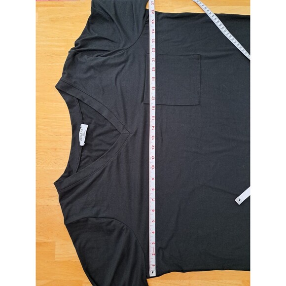 Zenana Long Sleeve V-Neck Pocket Tee Lot of 2 Blue & Black Women’s Size 2X - Picture 12 of 15